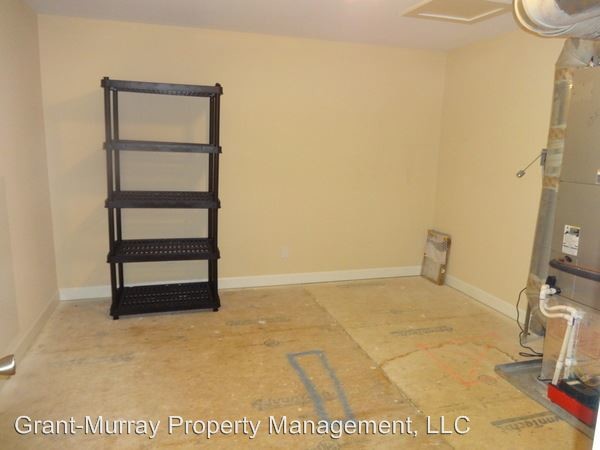 Foto del edificio - 3 br, 3 bath House - 5003 Spellow Lane
