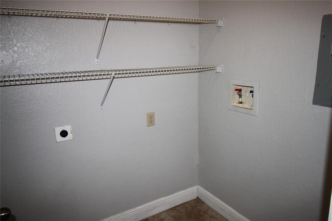 Building Photo - 107 Vista Verdi Cir