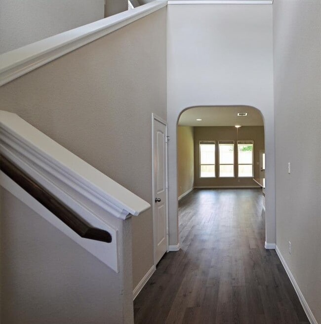 Building Photo - 14045 Lamprey Dr