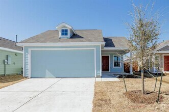 Building Photo - 7313 Woodpecker Dr
