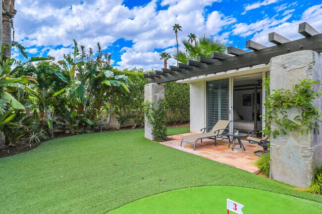 Foto del edificio - 45580 Indian Wells Ln