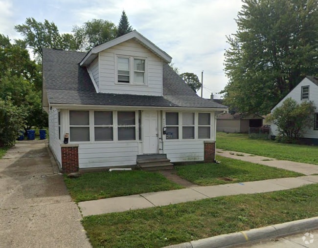 Building Photo - 8066 Packard Ave