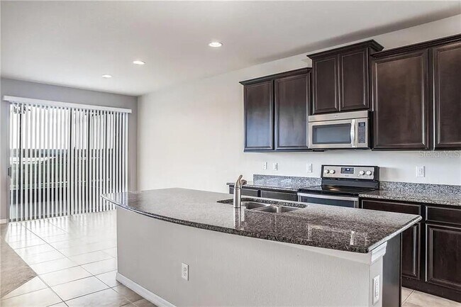 Foto del edificio - 9215 Mountain Magnolia Dr