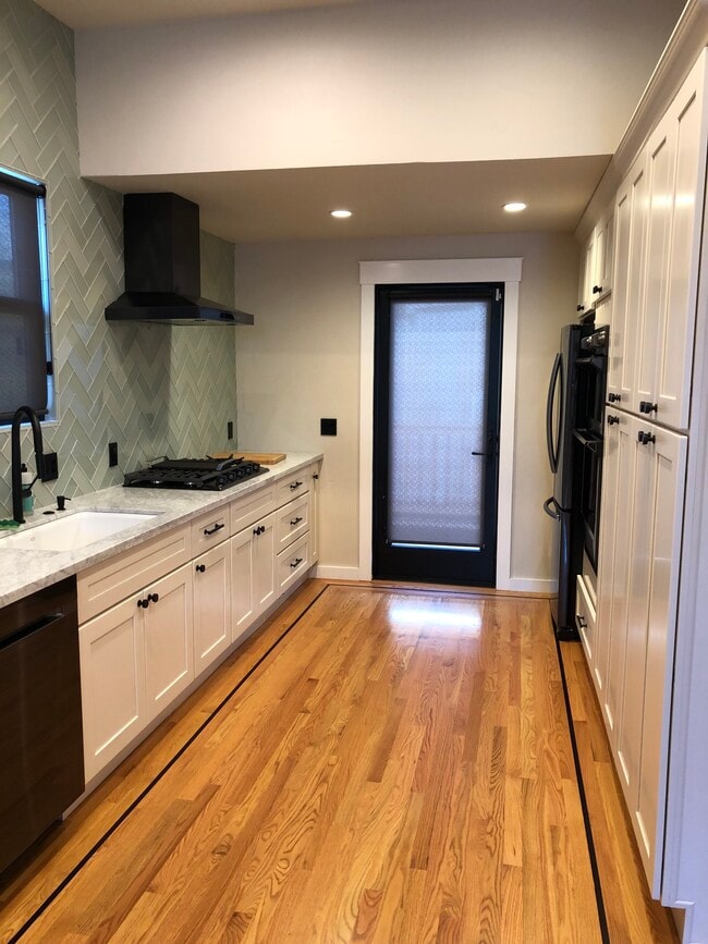 Marble countertops - 3714 E 12th St