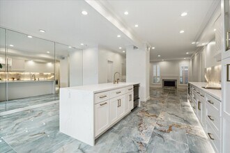 Building Photo - 1201 McDuffie St