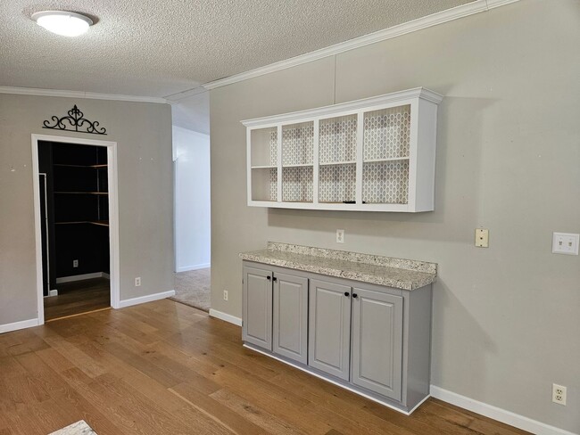 Building Photo - 4 Bedroom/ 2 Bath Modular Home