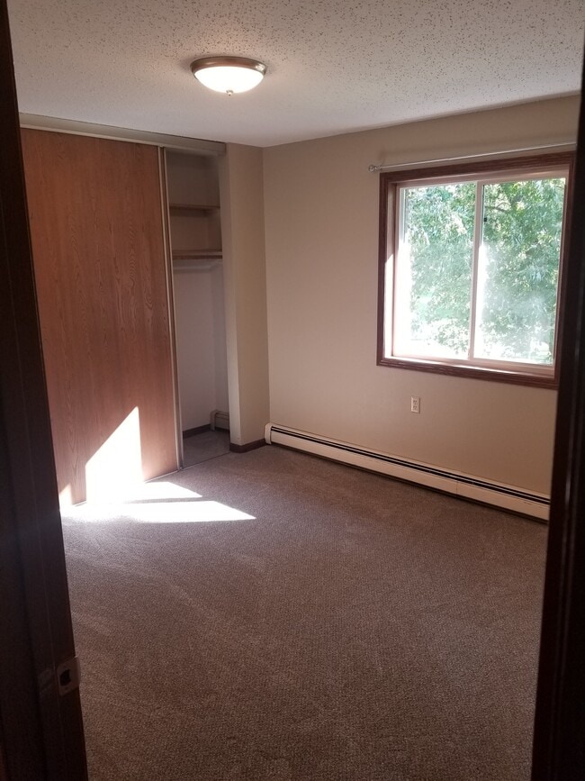 Bedroom - 200 Riverside Dr