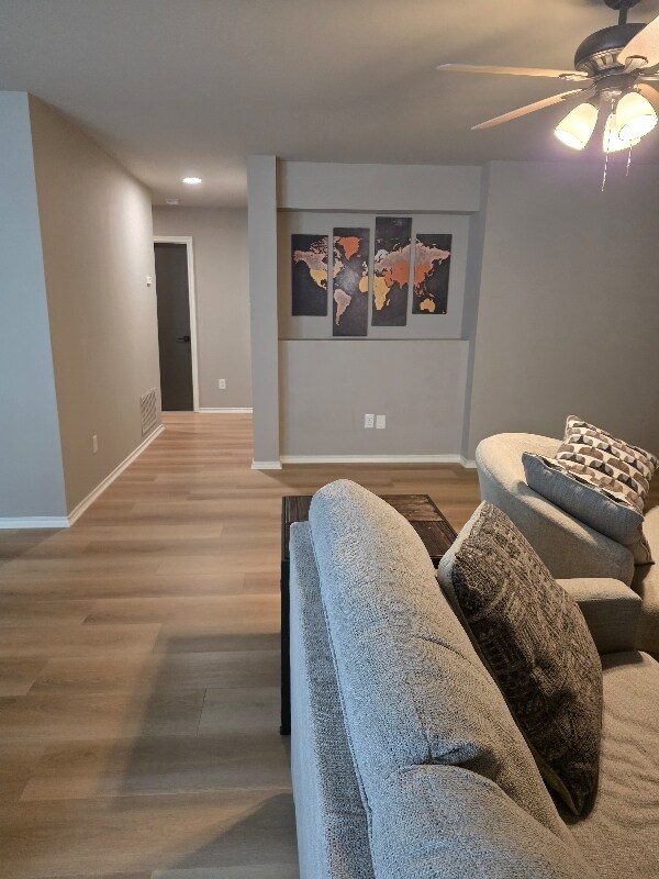 Building Photo - 12817 Cowper Dr