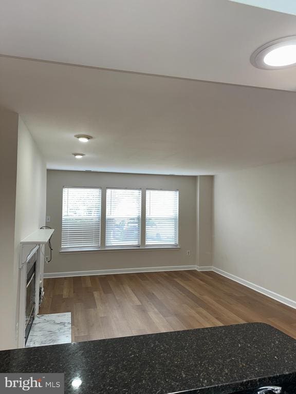 Building Photo - 3321 Sir Thomas Dr