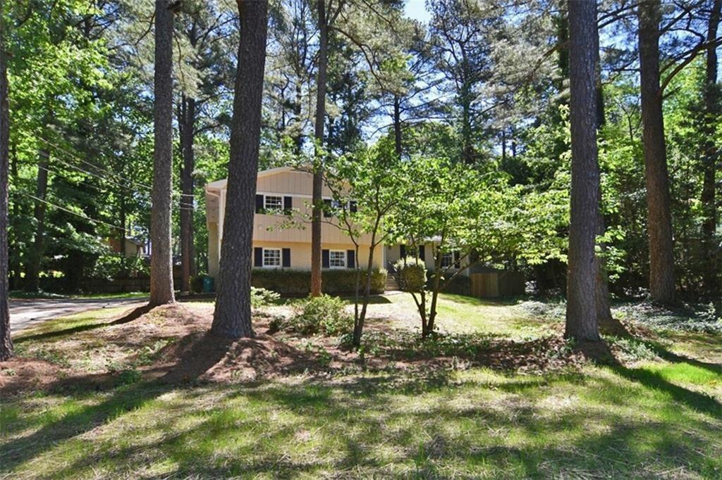 Primary Photo - 4695 N Peachtree Rd