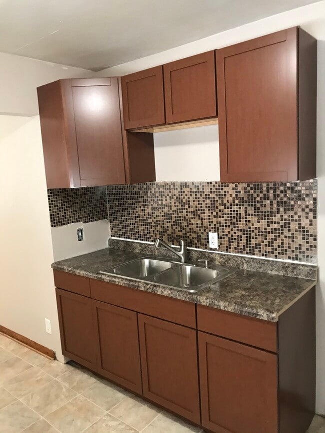 Foto del edificio - 5243 N 49th St