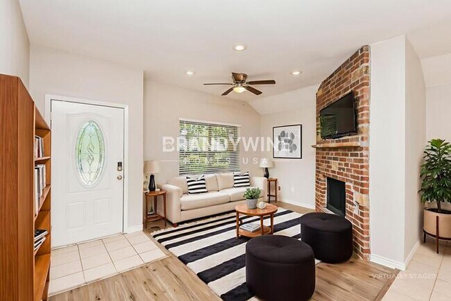 Foto del edificio - 5933 Houghton Ave