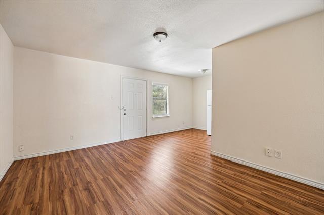 Foto del edificio - 6221 Pine St