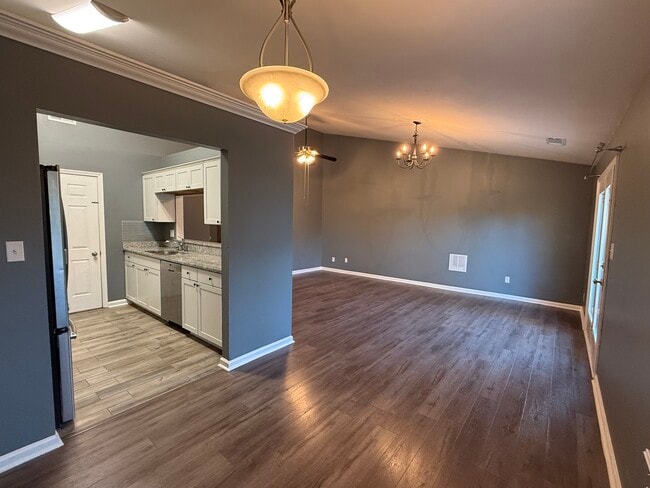 Building Photo - 2499 Harrods Pointe Trce