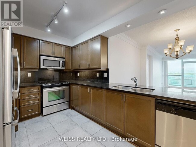 Building Photo - 88-688 Promenade Cir