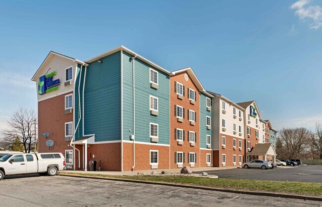 Building Photo - Furnished Studio-Cincinnati - Sharonville