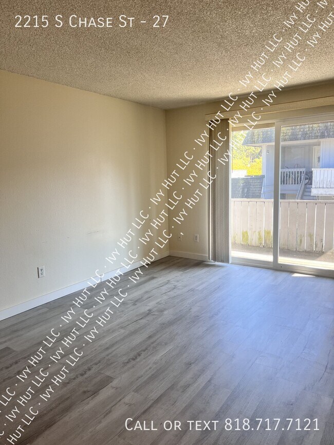 Foto del edificio - 2215 S Chase St