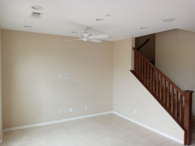 Foto del edificio - 44017 Arcadia Ct