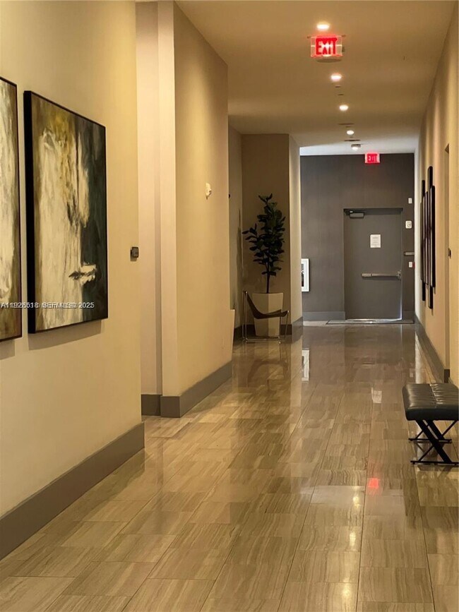 Foto del edificio - 5350 NW 84th Ave