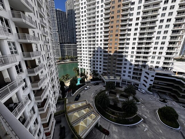 Foto del edificio - 701 Brickell Key Blvd