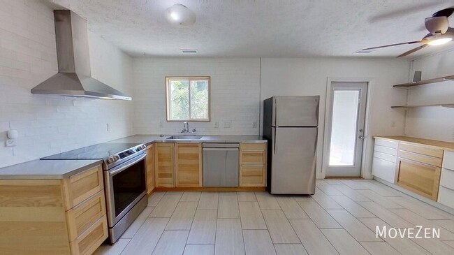 Building Photo - 2305 Hoot Owl Ct