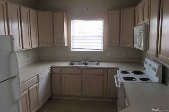 Foto del edificio - 10210 Midway