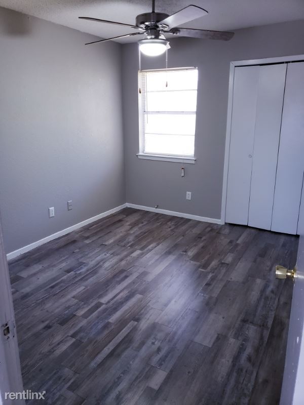 Building Photo - 2 br, 1 bath Townhome - 4812 Waldemar St