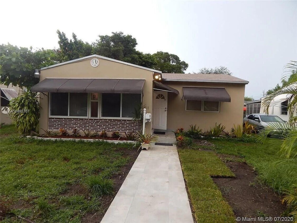 Foto principal - 1111 N 25th Ave