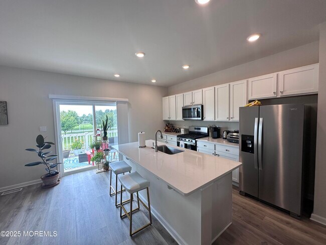 Foto del edificio - 248 Macoun Way