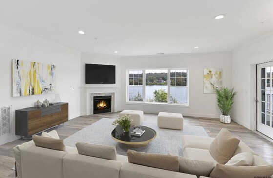 Great Room w door to screen patio & private deck - 8102 Admirals Walk Dr