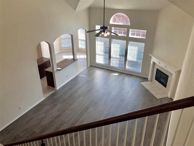 Building Photo - 11375 Cedar Springs Dr