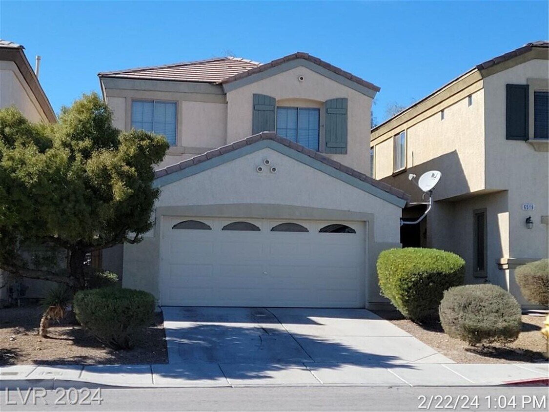 Foto principal - CHARMING 4 BED, 3 BATH IN NORTH LAS VEGAS