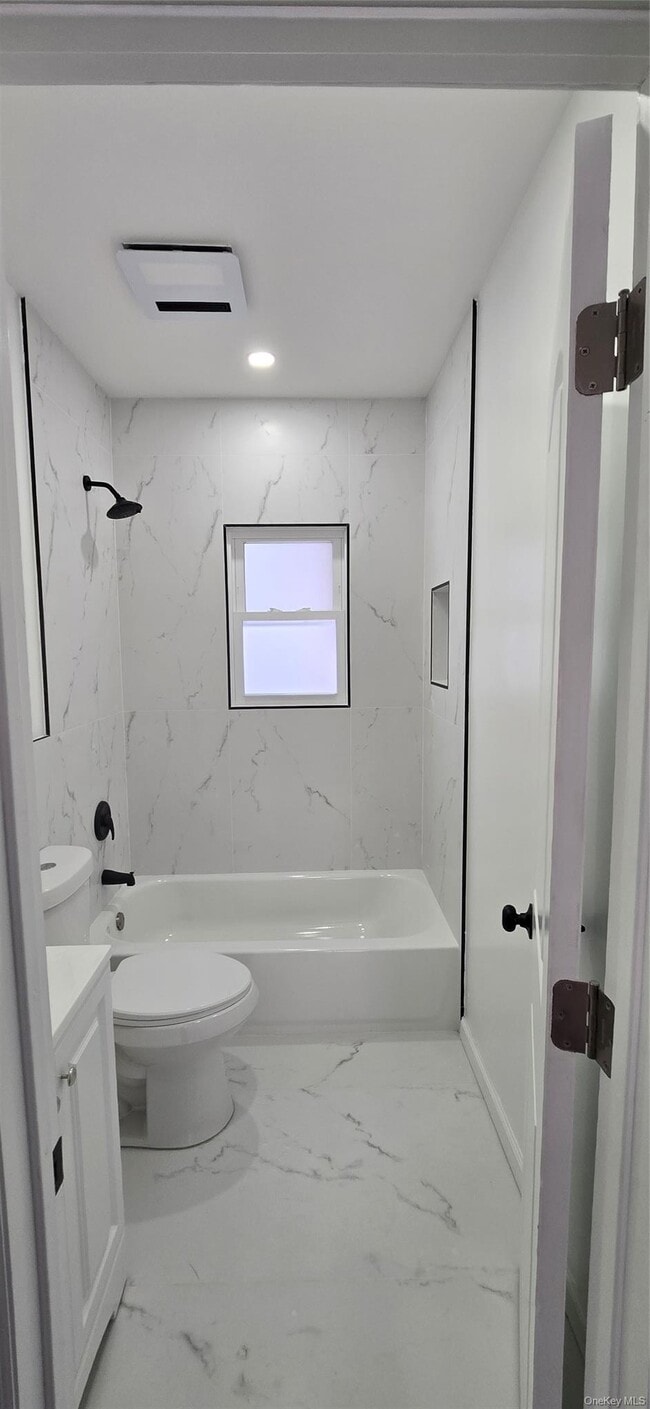 Building Photo - 452 S 1st Ave