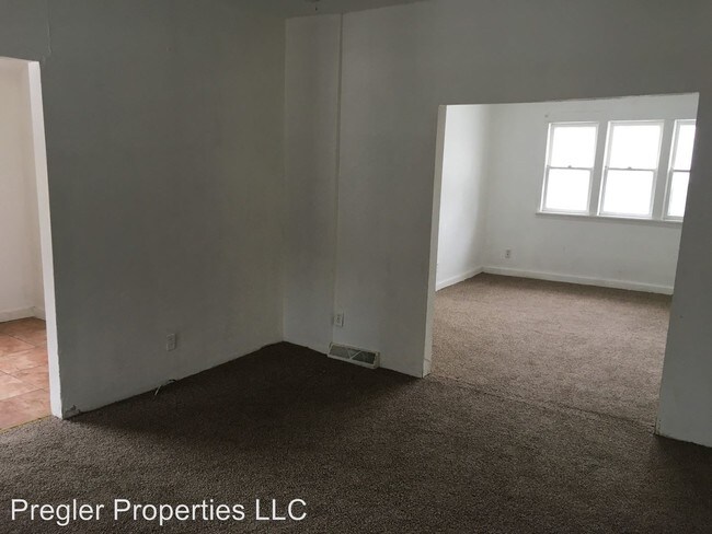 Building Photo - 3 br, 1 bath House - 538 Riehl St