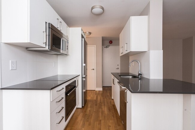 Photo du bâtiment - 95 Jameson Ave