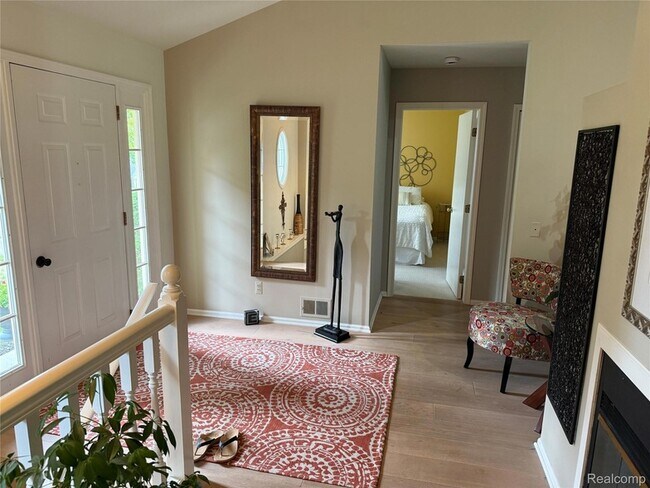 Foto del edificio - 7670 Golden Hill Ct