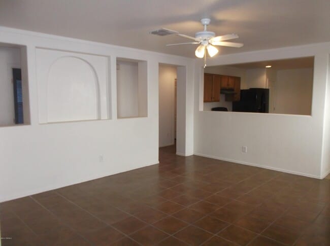 Foto del edificio - 6408 S Sunrise Valley Dr