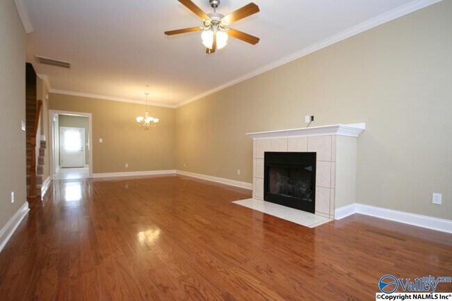 Building Photo - 488 Shamrock Dr