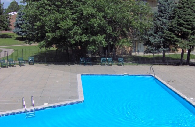 Foto principal - 13500 Albrook Dr