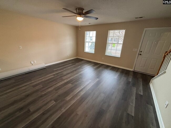 Building Photo - 107 Chapelwood Dr