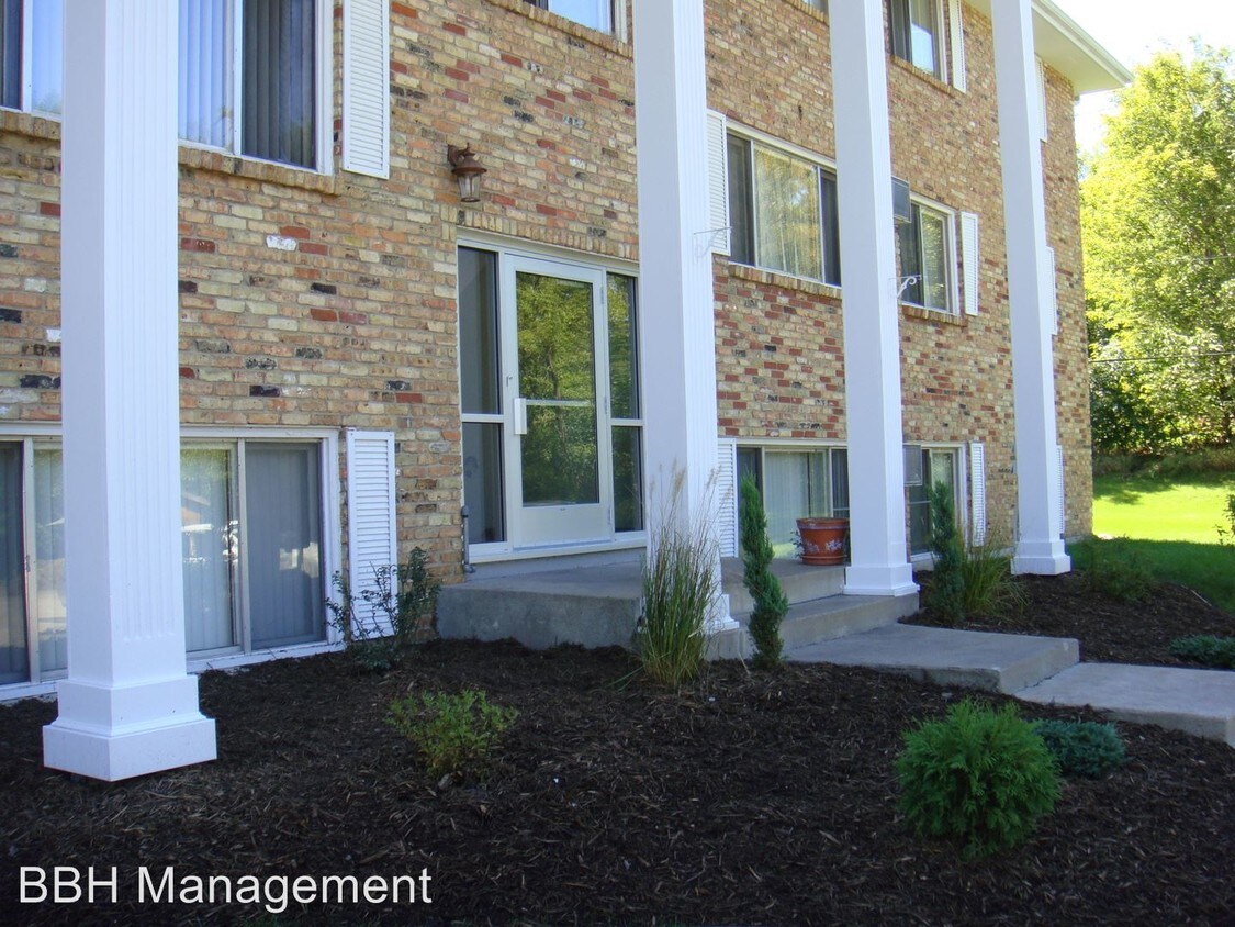 5743 Glenwood Ave, Golden Valley, MN 55422 Condo for Rent in Golden