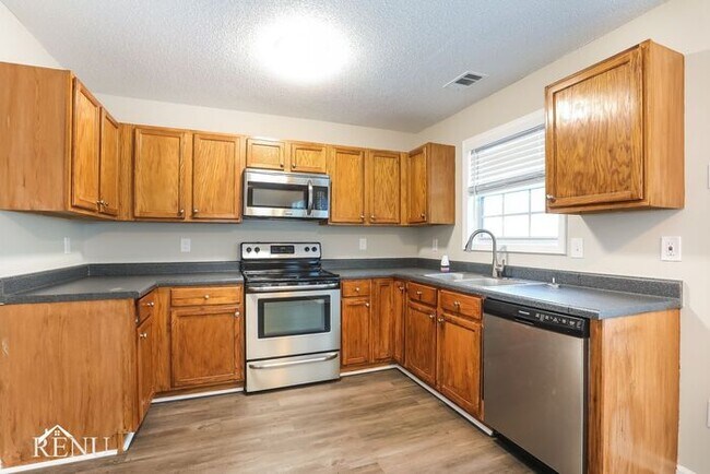 Foto del edificio - 6961 Mahonia Pl