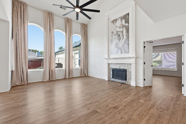 Foto del edificio - 4101 Watersedge Dr