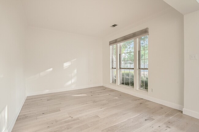 Building Photo - 8308 Cornerwood Dr