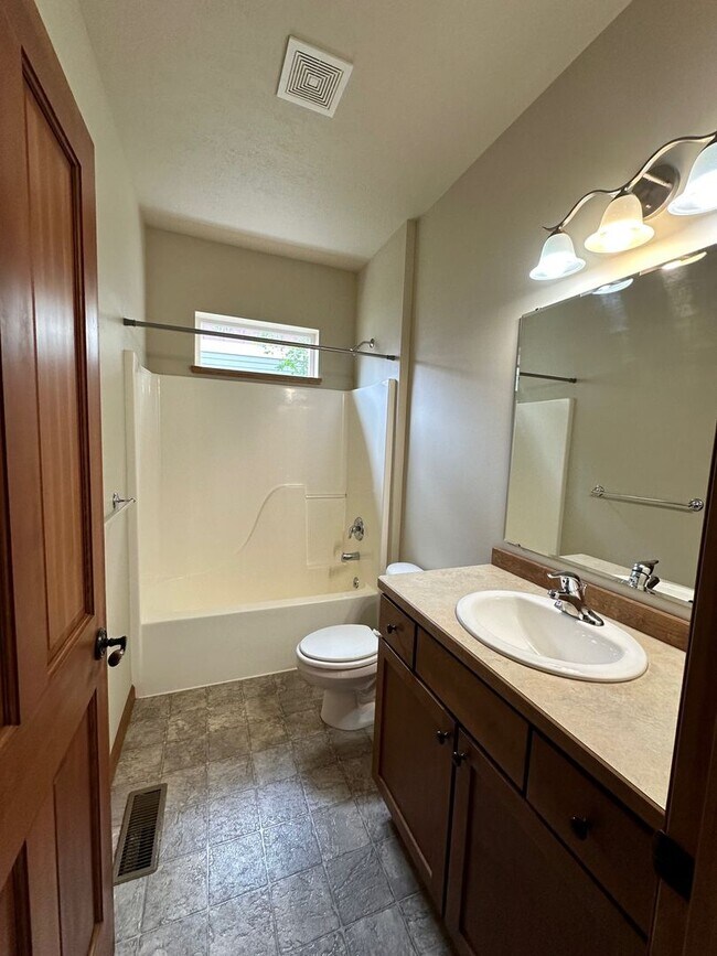 Foto del edificio - MIE451