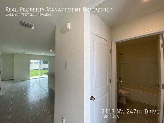 Foto del edificio - 2113 NW 247th Dr