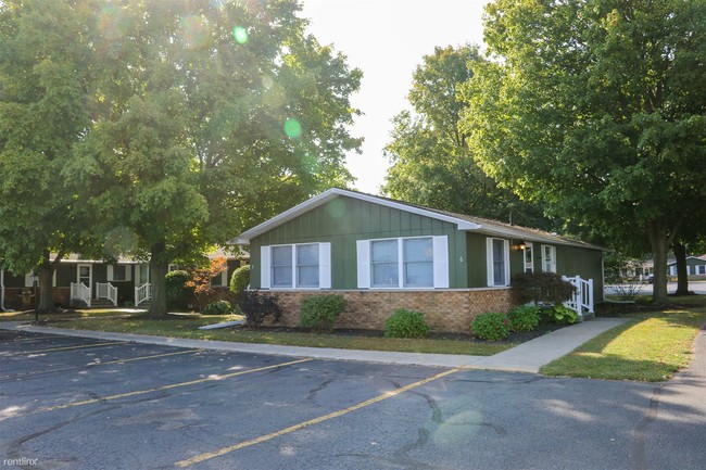 Building Photo - 2 br, 1 bath  - Greenhaus