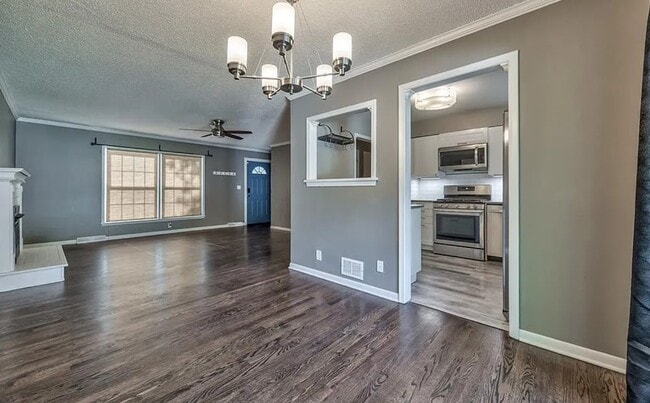 Foto del edificio - 8608 Maple Ave