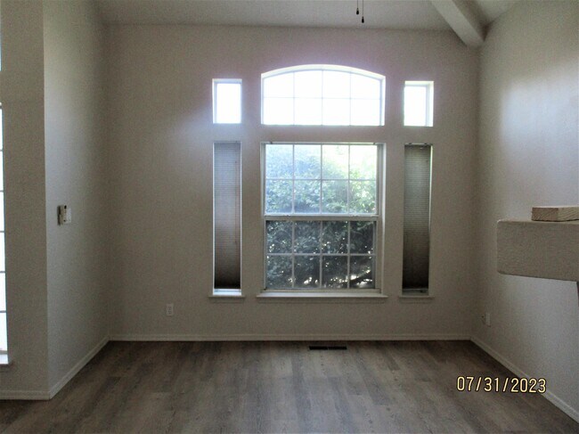 Foto del edificio - 4116 Rancho Alegre Rd NW