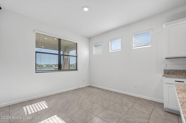 Building Photo - 830 Remington Green Dr SE